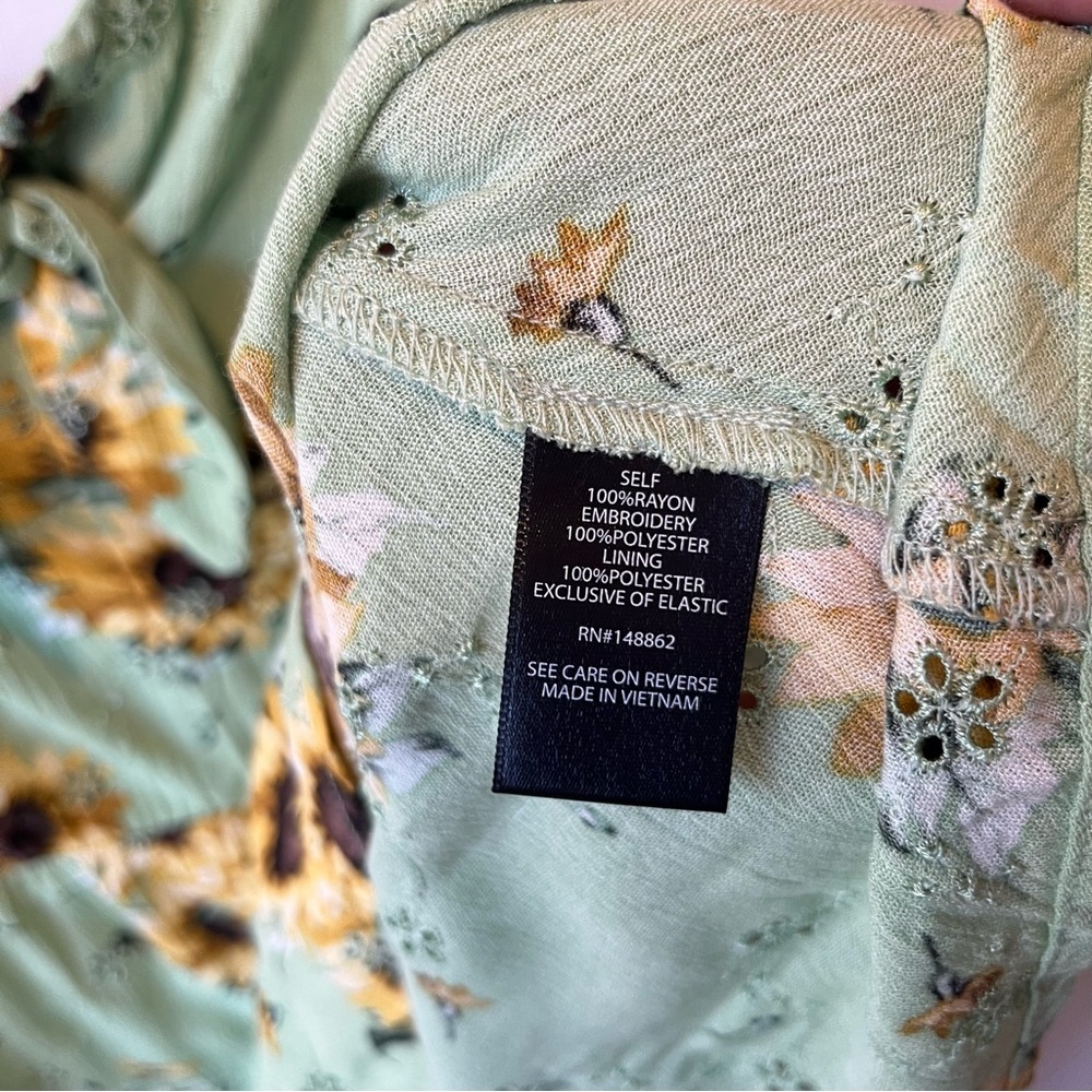 Torrid 2 Sunflower cami 2X Green floral Tied front Smocked back Womens tank top - Picture 5 of 7